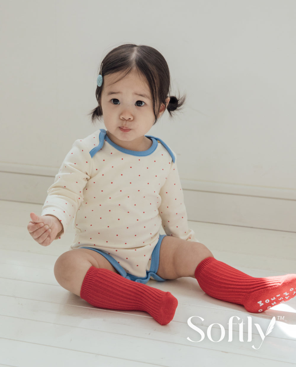 [Baby] ソフトリーふんわりもちもちドットボディスーツ