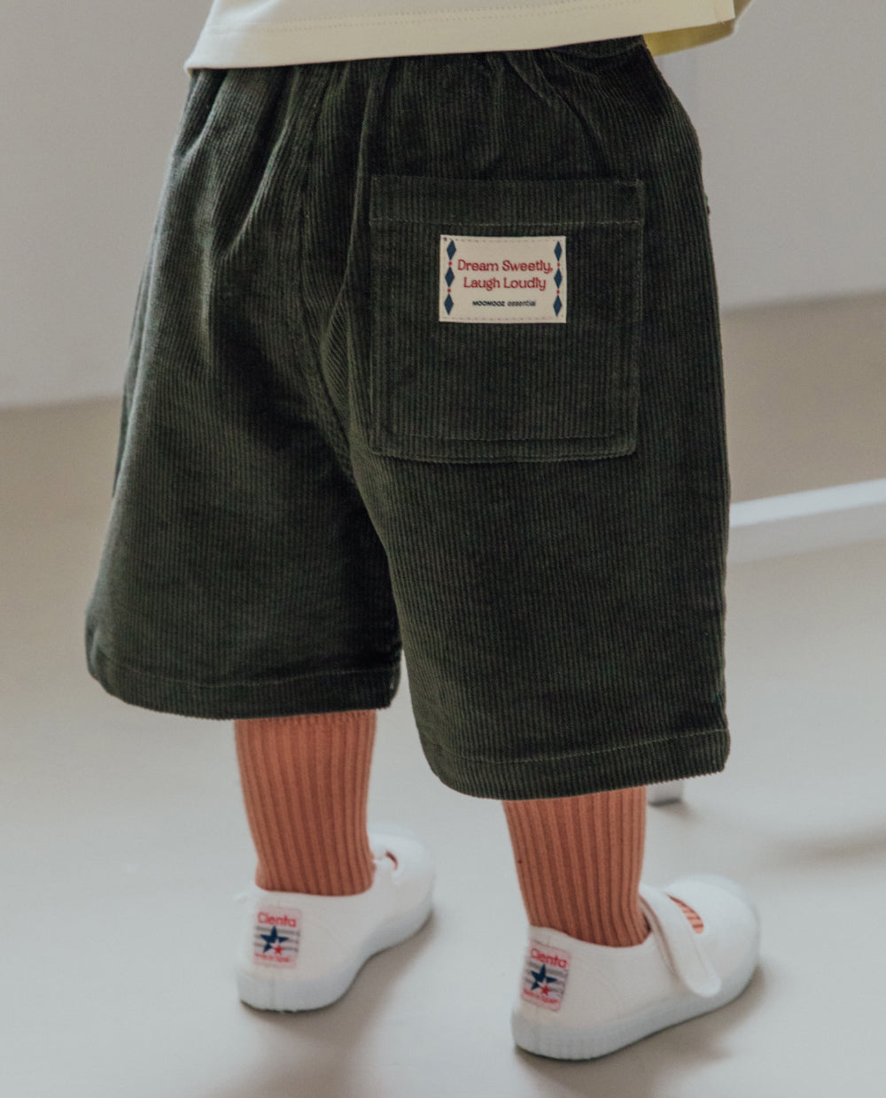 [Kids] ライトコーデュロイピンタックハーフパンツ
