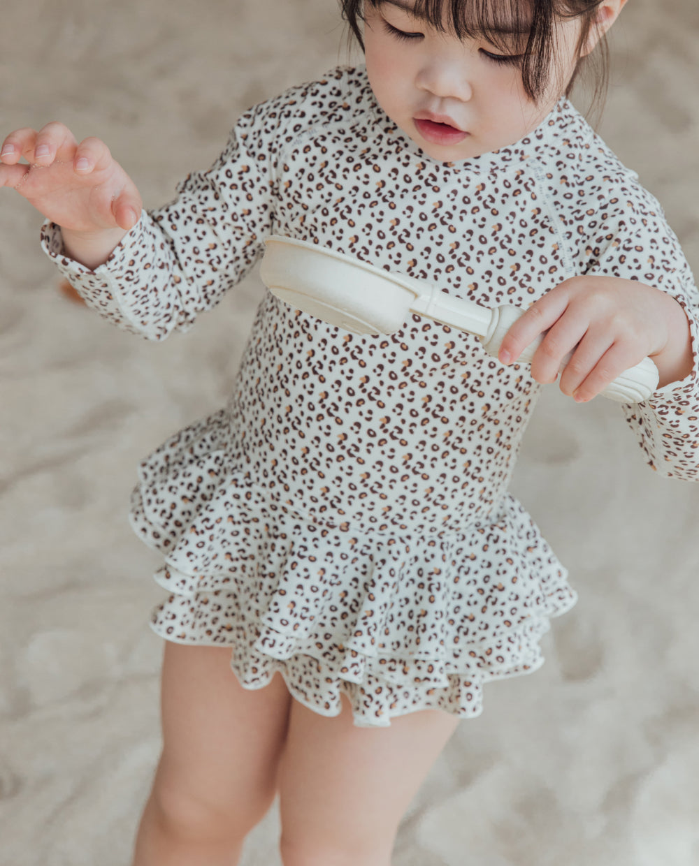 [Kids] UVカット グラフィック 2段フリル ラッシュガード