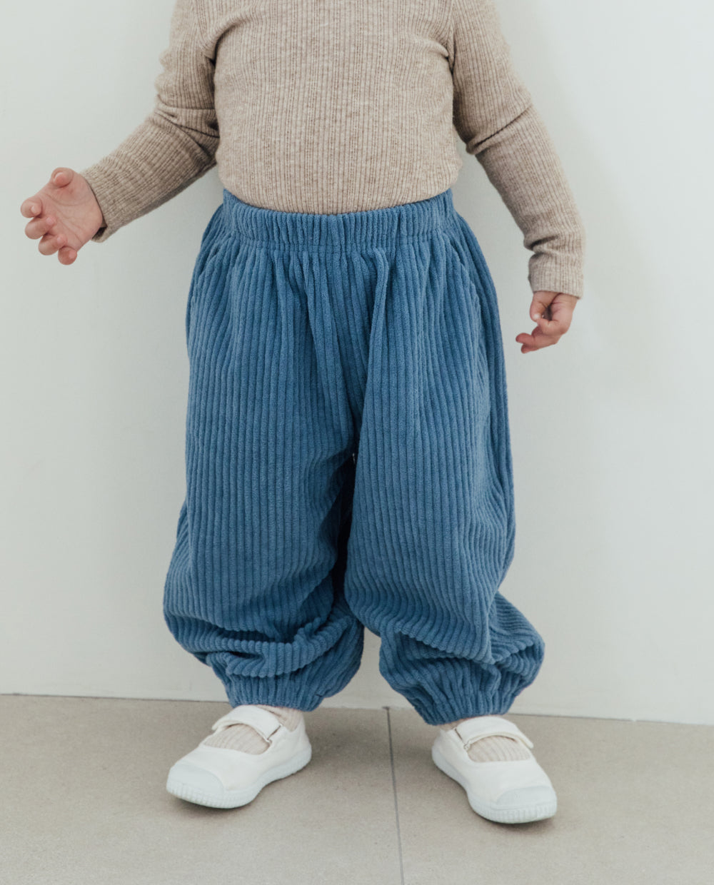 [Kids] コーデュベロアジョガーパンツ