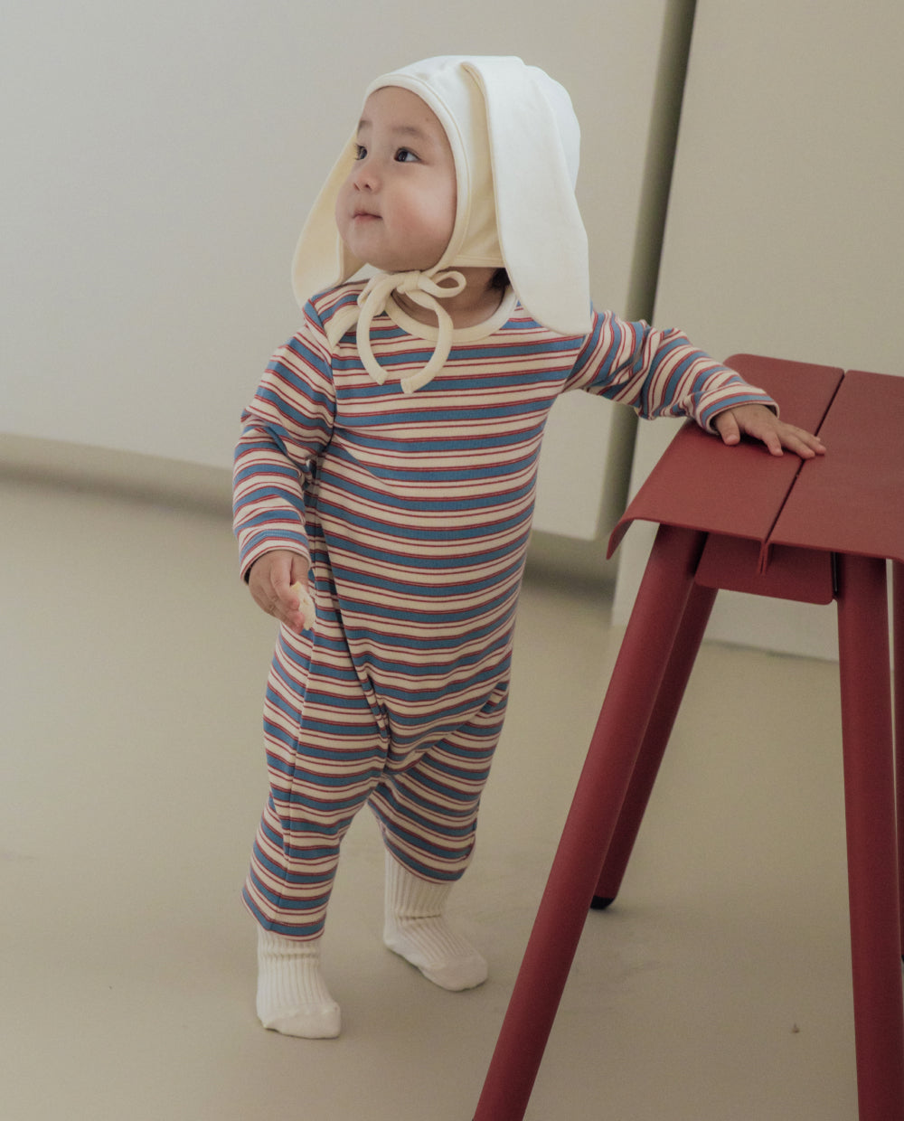 [Baby] ストレッチコットンマルチストライプスリムフィットロンパース