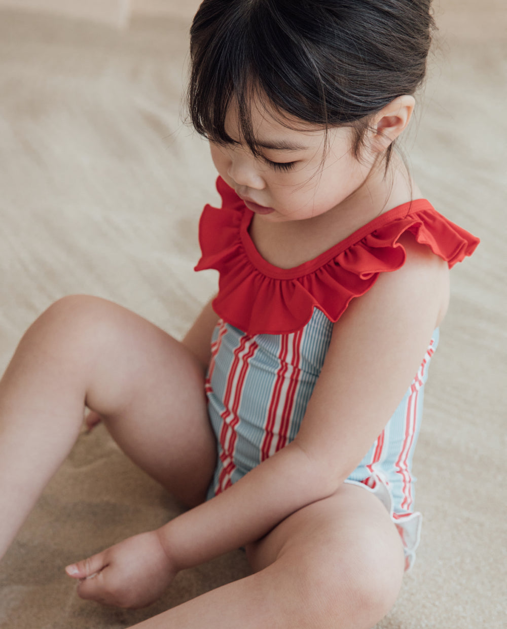 [Kids] UVカット グラフィック フリルスイムスーツ