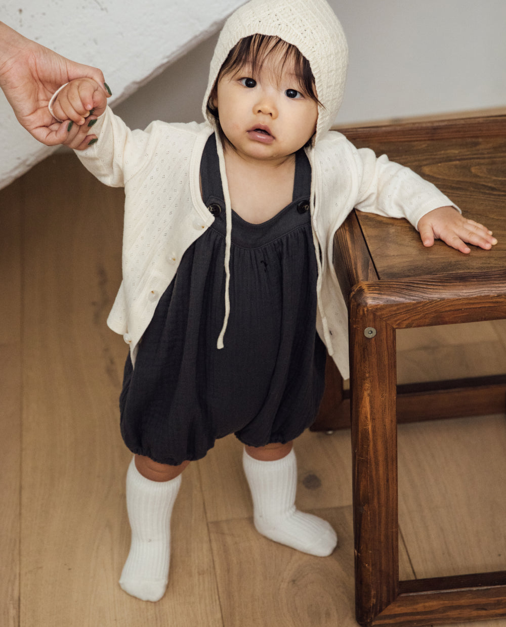 [Baby] ふんわり三重ガーゼ サロペットロンパース