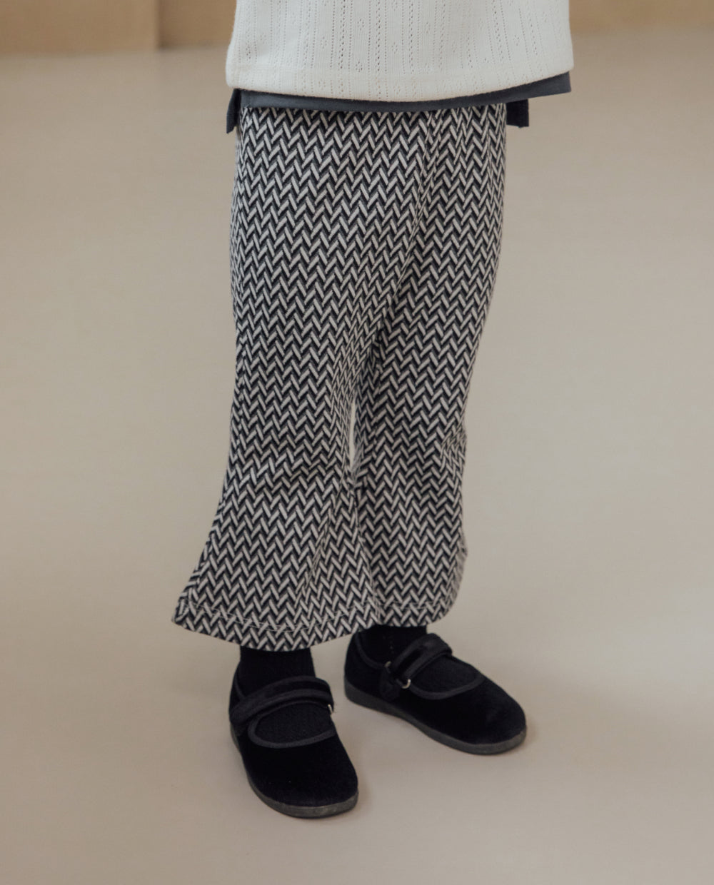 [Kids] ジャガードニット8分丈ブーツカットパンツ