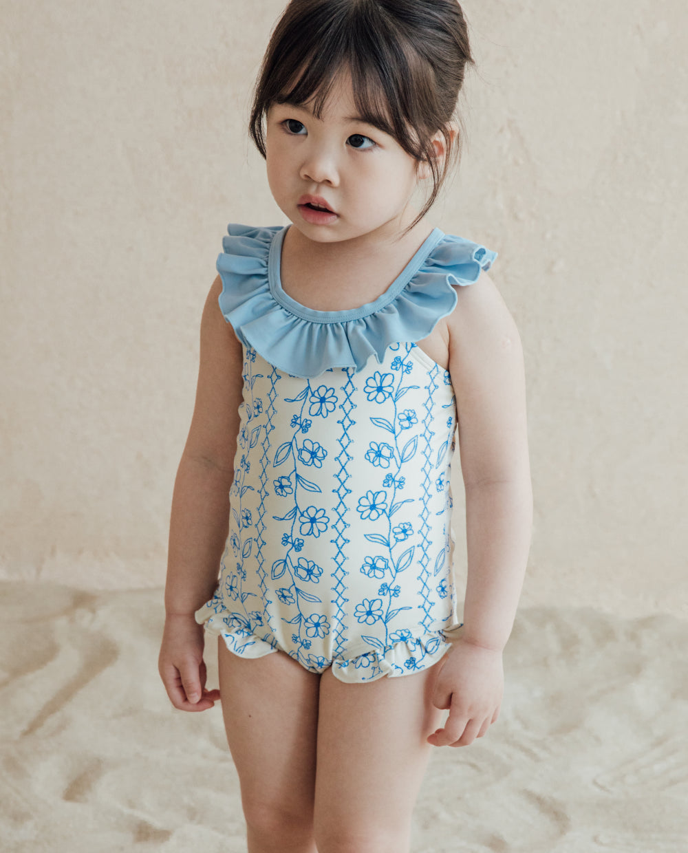 [Kids] UVカット グラフィック フリルスイムスーツ