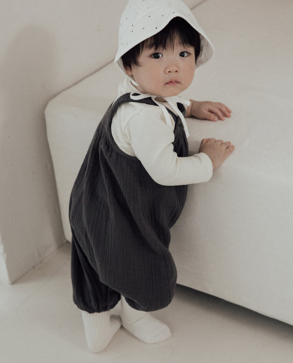 [Baby] ふんわり三重ガーゼ ジャンプスーツ