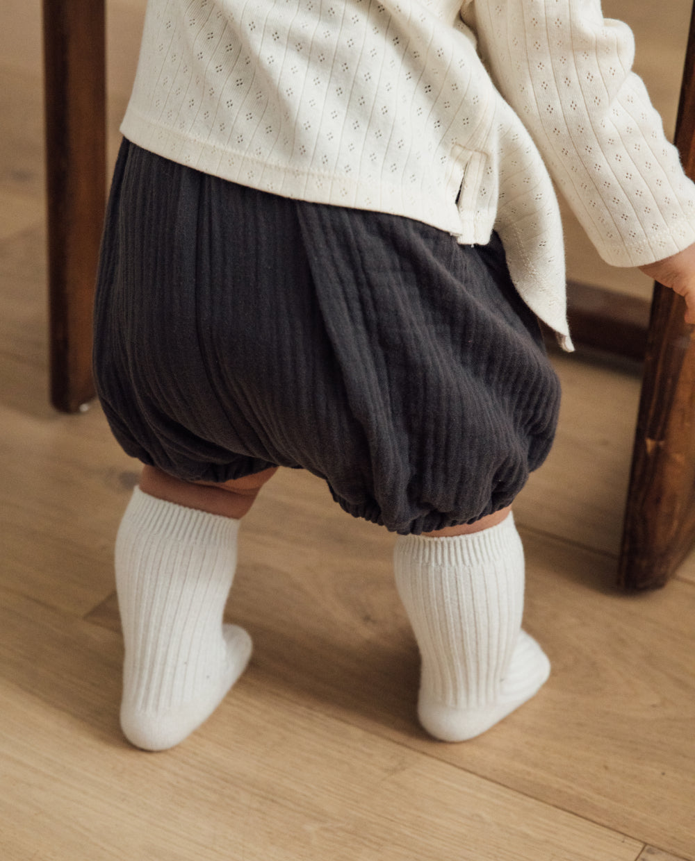 [Baby] ふんわり三重ガーゼ サロペットロンパース