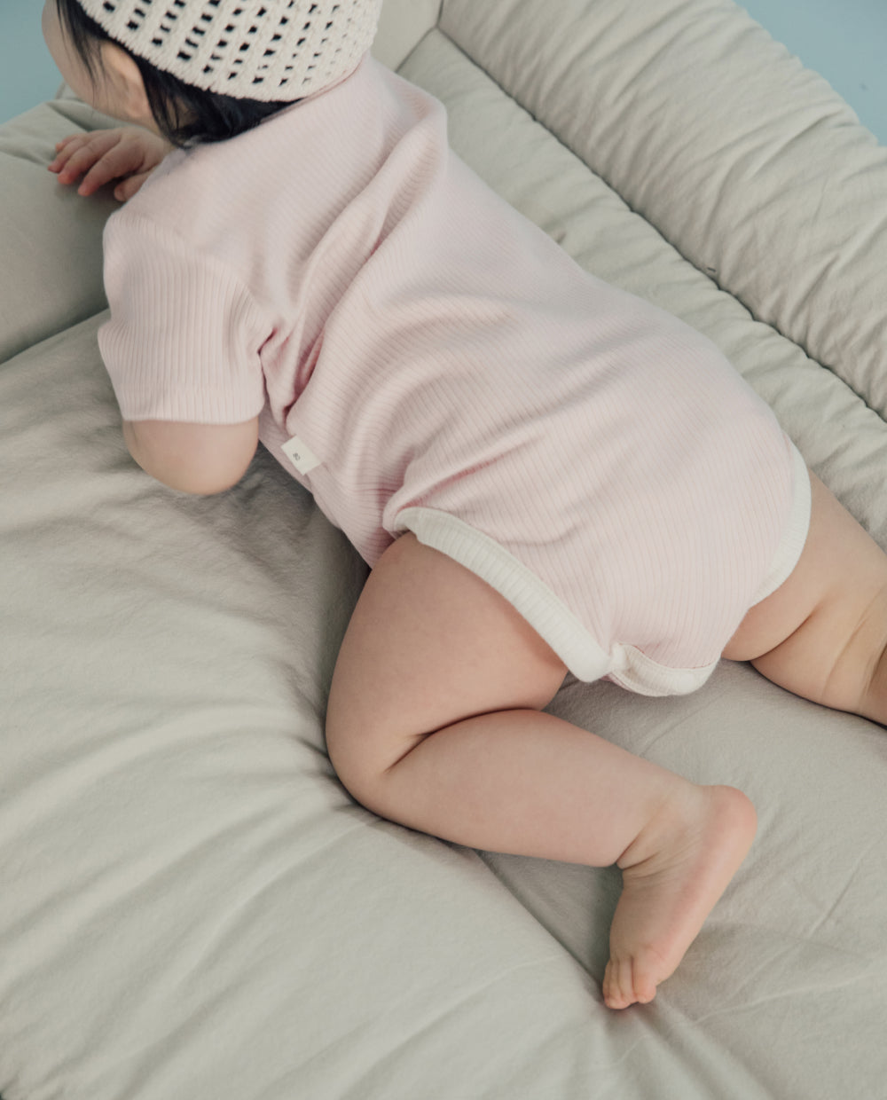 [Baby] もちもちモダールリブ 半袖ボディスーツ