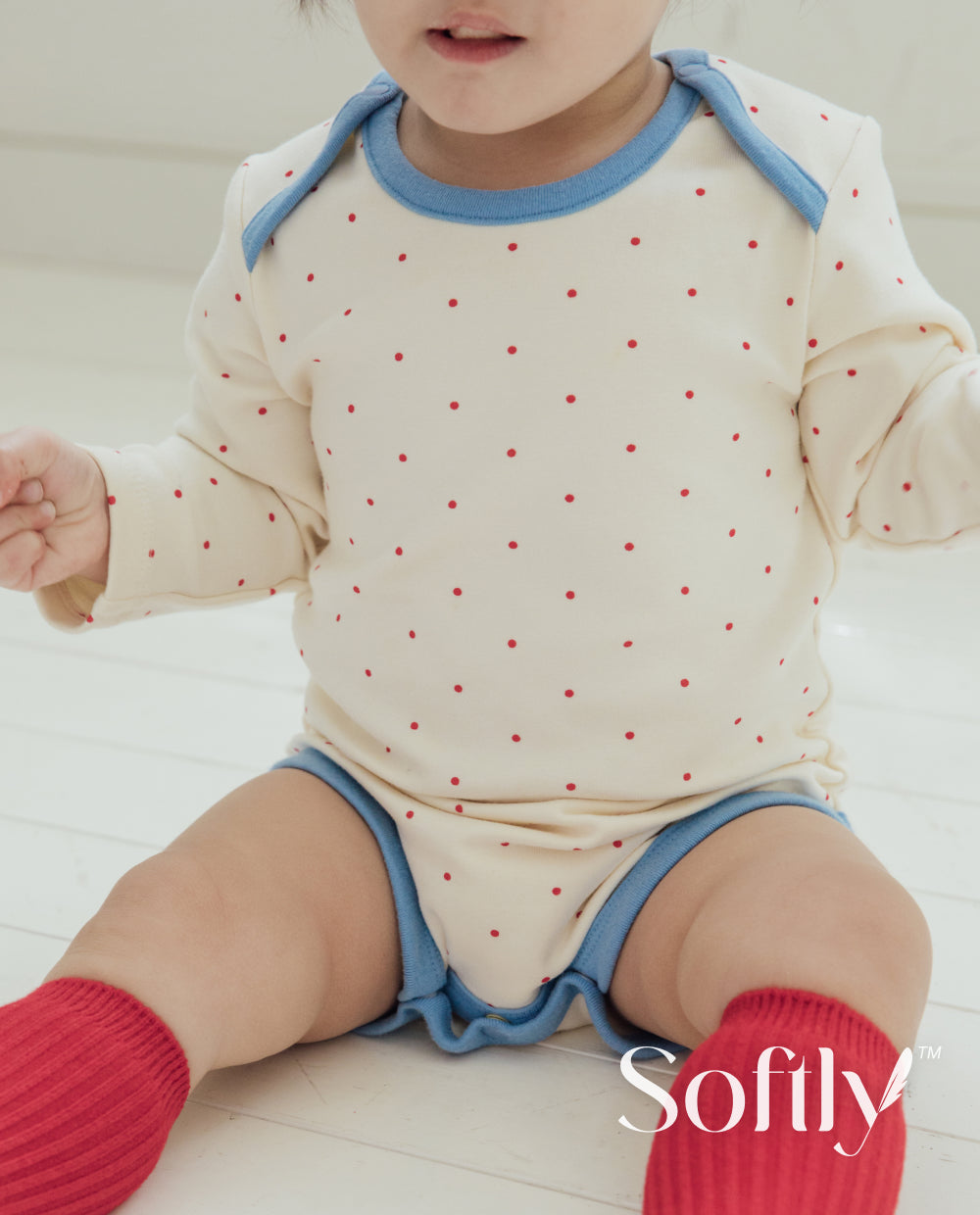 [Baby] ソフトリーふんわりもちもちドットボディスーツ