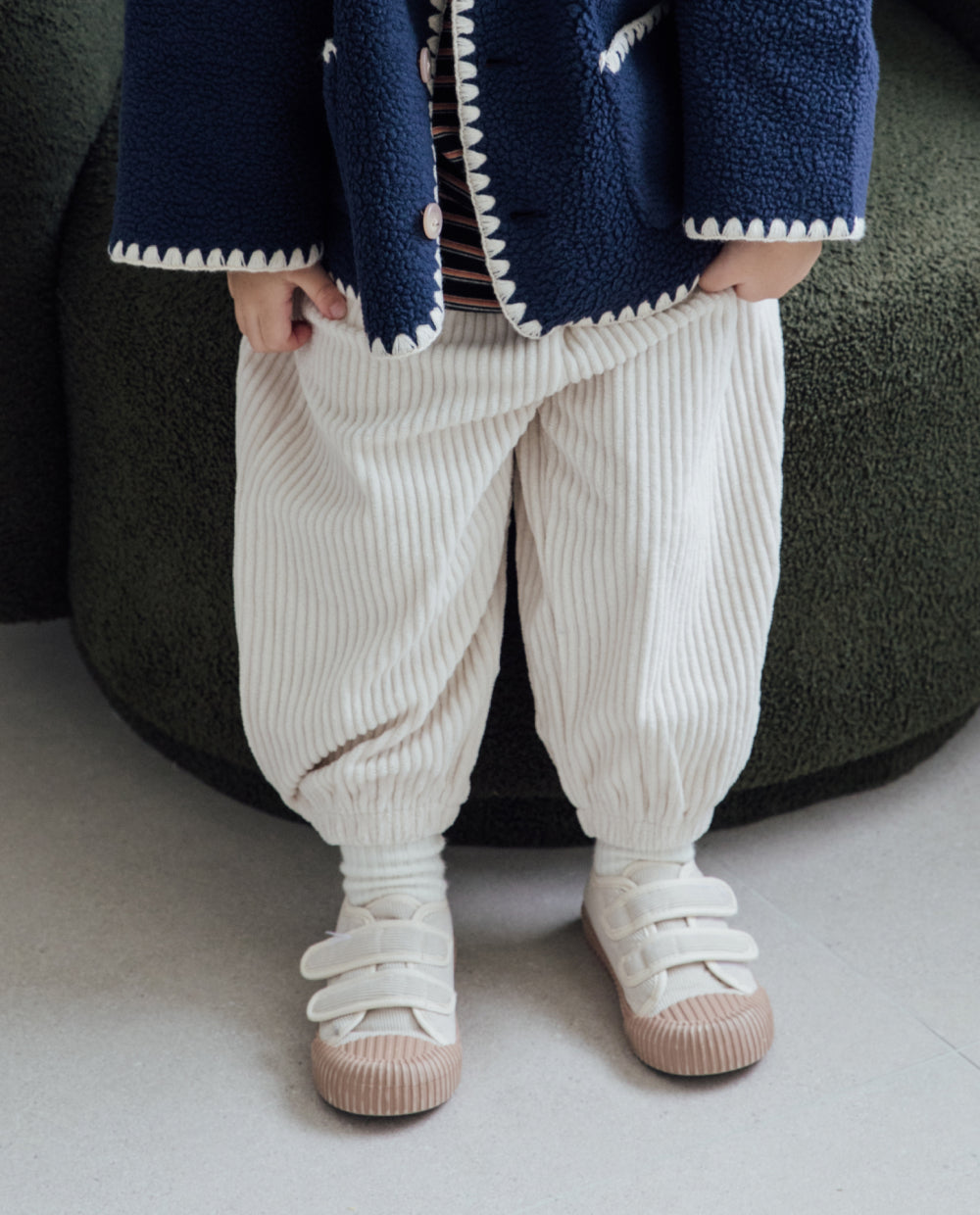 [Kids] コーデュベロアジョガーパンツ