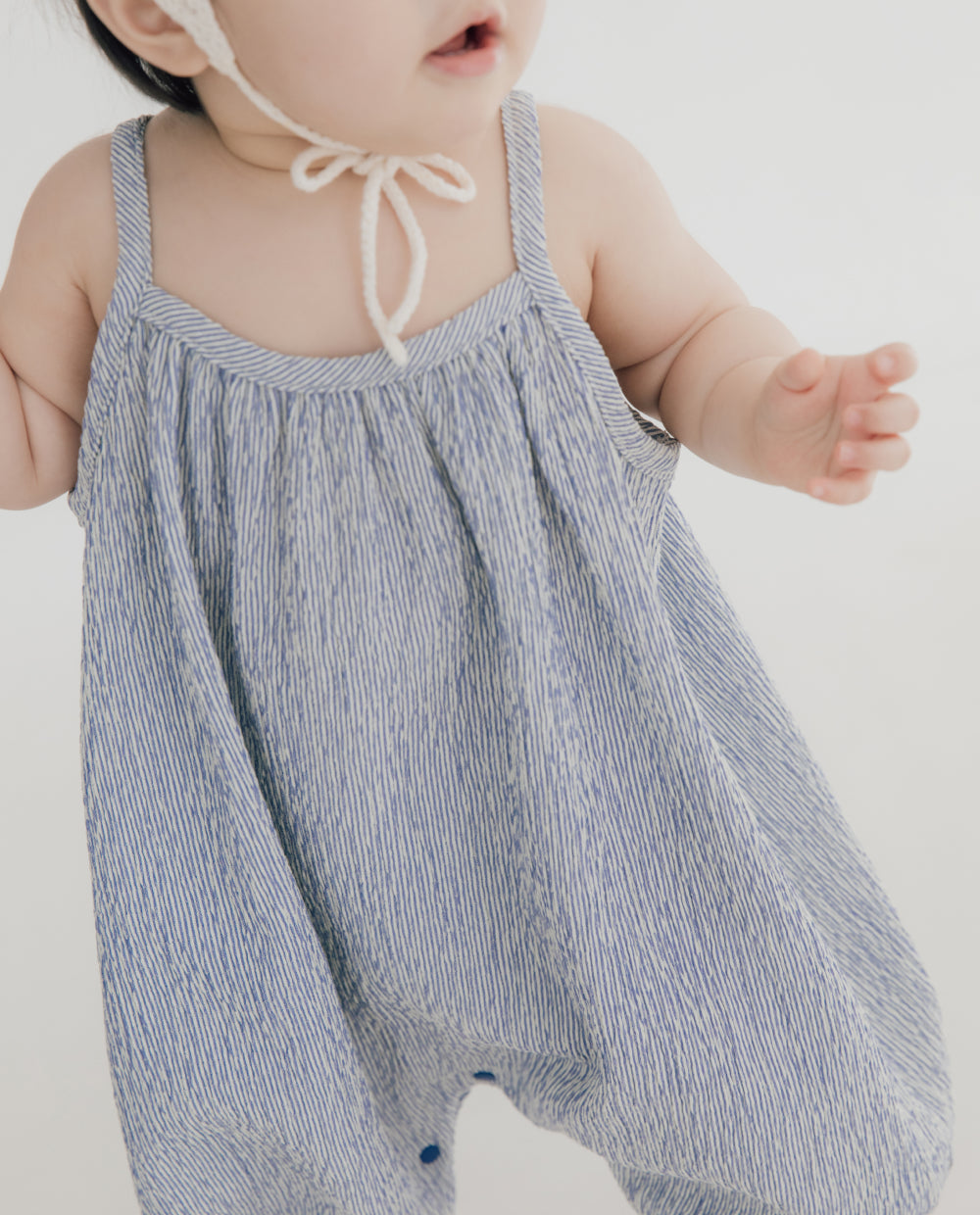 [Baby] エアークリンクル ストライプ バルーンフィット ロンパース