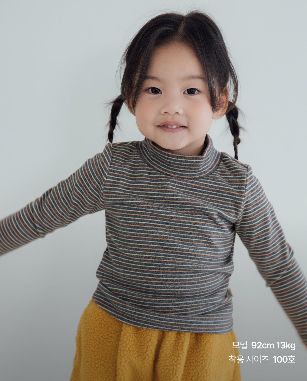 [Kids] ふんわりなめらか ハーフネック スリムフィット Tシャツ