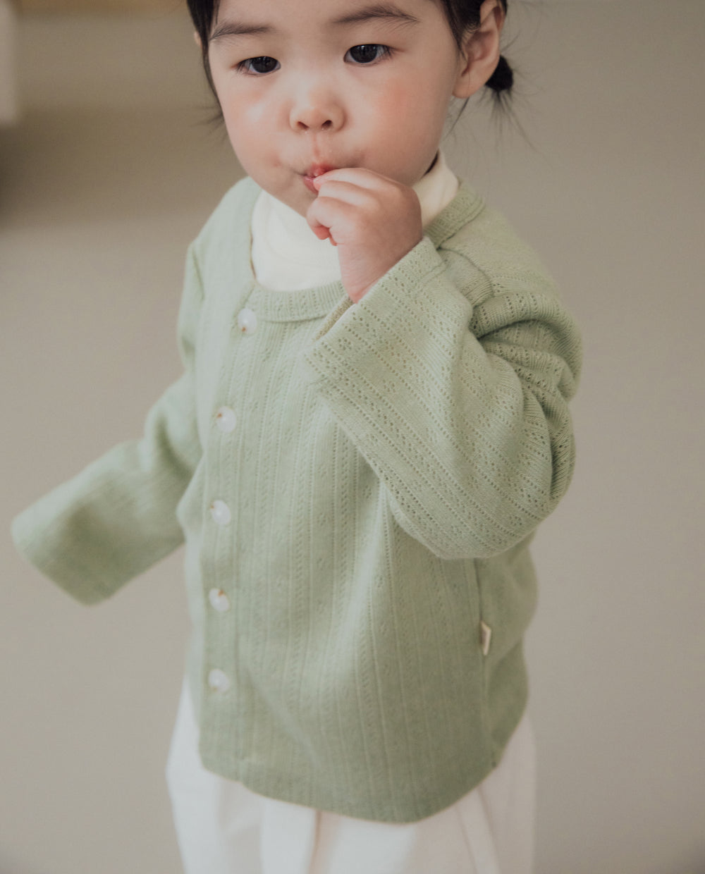 [Kids] ジャガードアイレットカーディガン