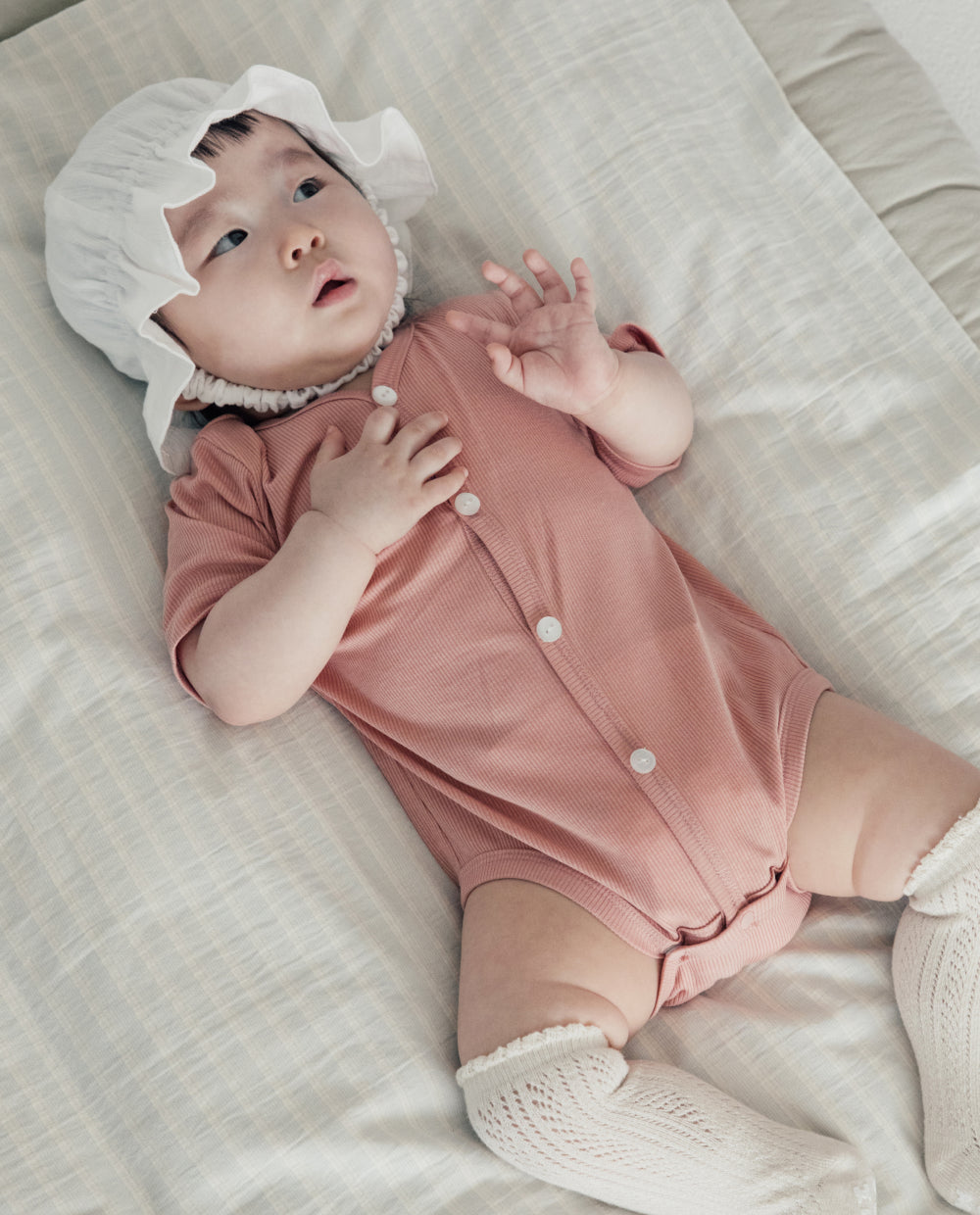 [Baby] プレミアムテンセル リブストレッチ 半袖ボディスーツ