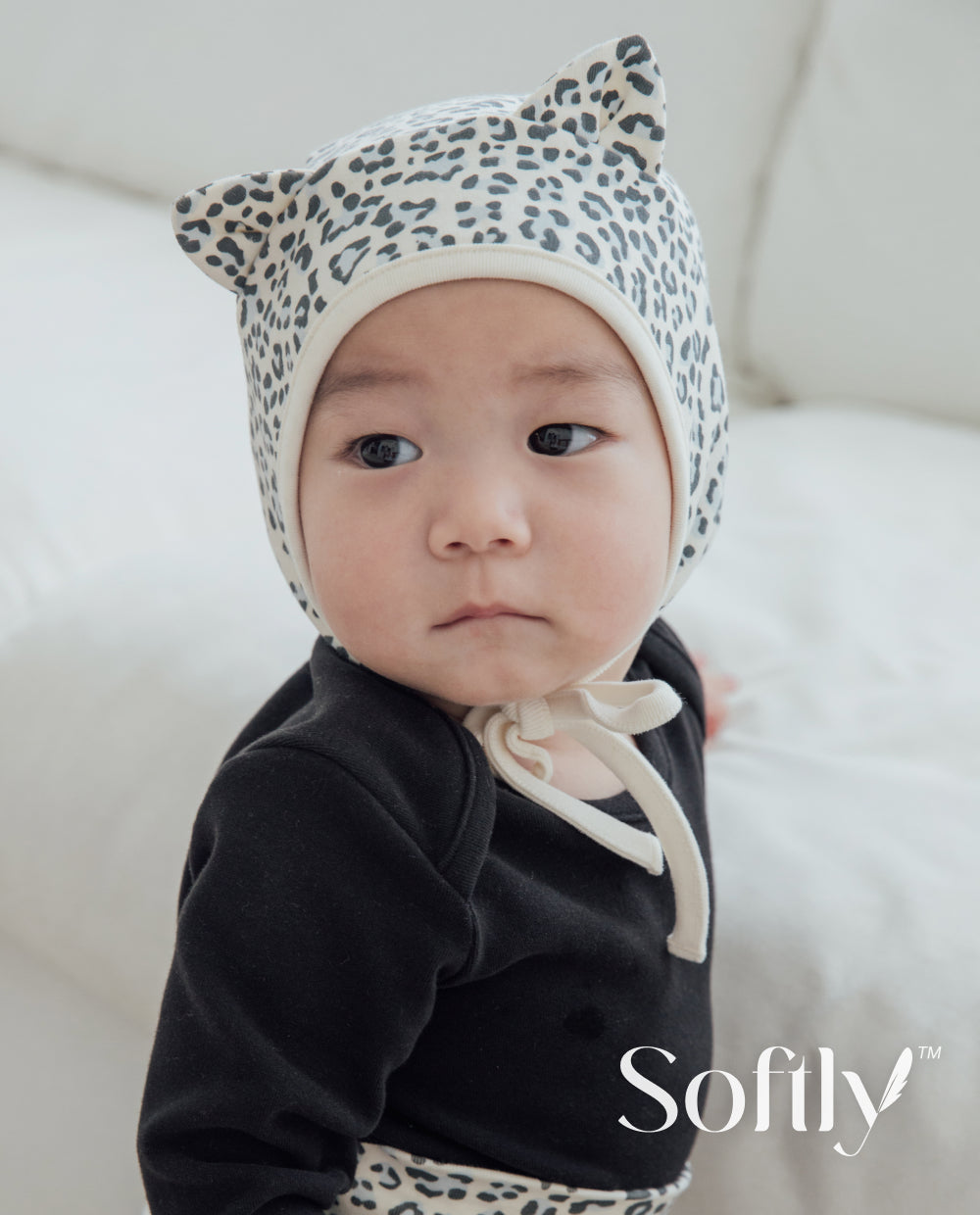 [Baby] ソフトリーふんわりもちもちレオパードキャットボンネット