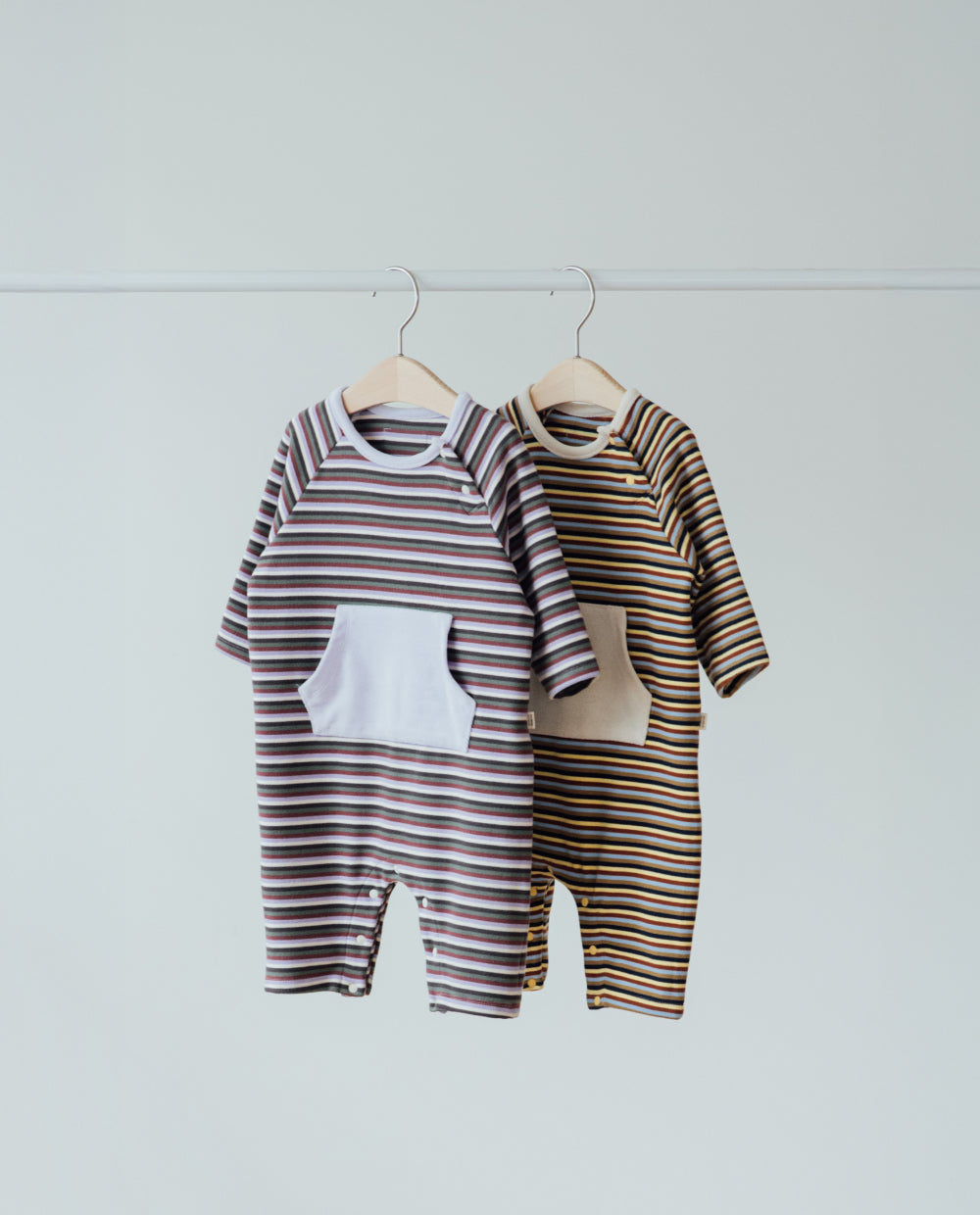 [Baby] ふんわりなめらかストライプロンパース