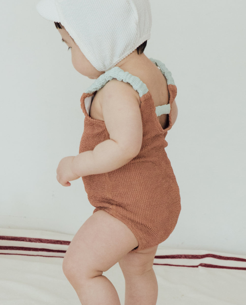 [Kids] UVカット エンボスリブ スリムスーツ