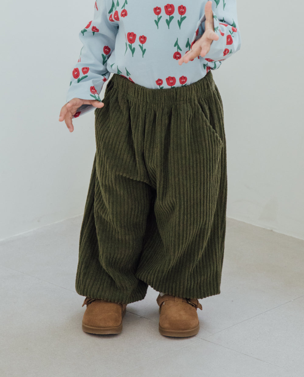 [Kids] コーデュベロアジョガーパンツ